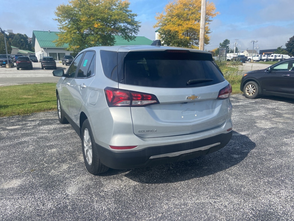 2022 Chevrolet Equinox LT photo 4