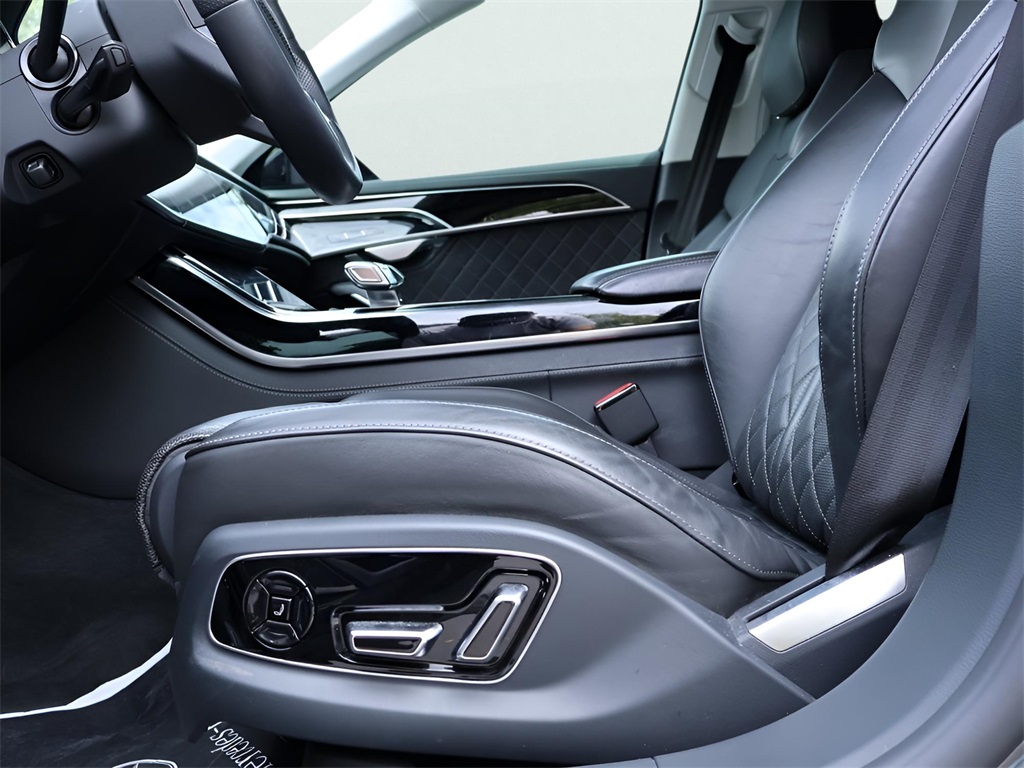 2023 Audi S8 4.0T Quattro photo 38