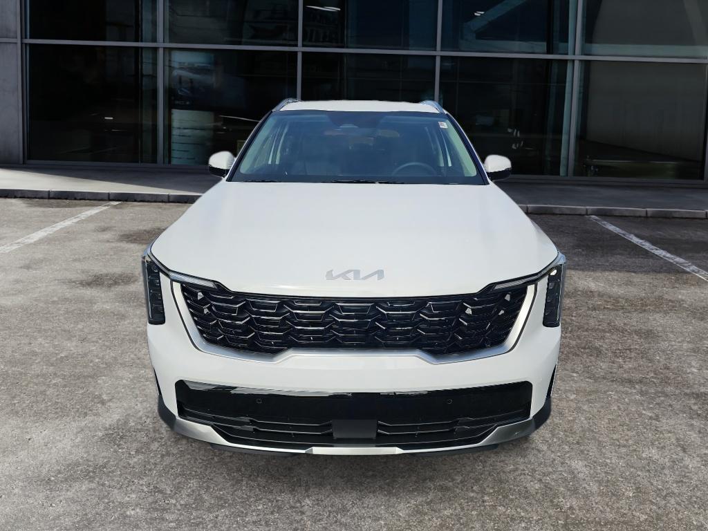 2025 Kia Sorento S photo 2