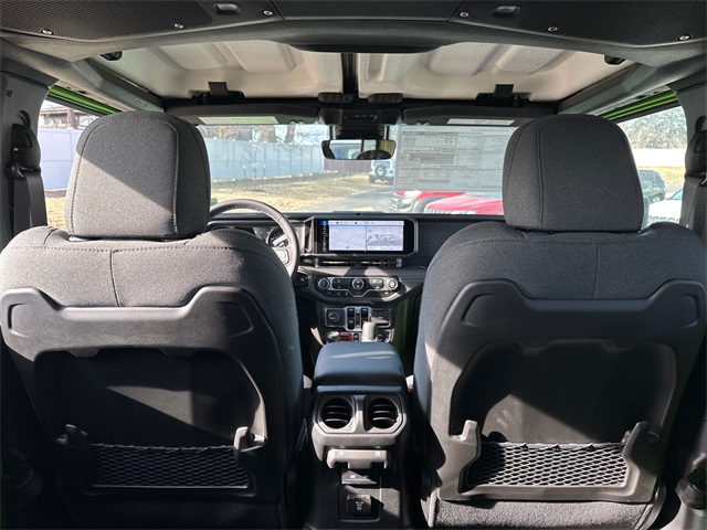 2025 Jeep Wrangler Rubicon photo 11