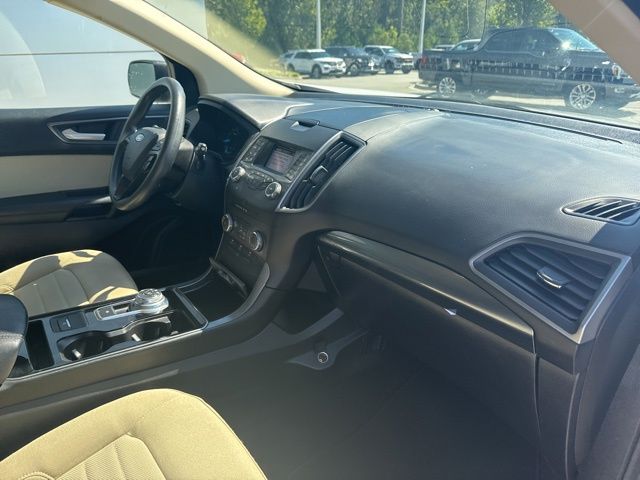 2019 Ford Edge SE photo 26