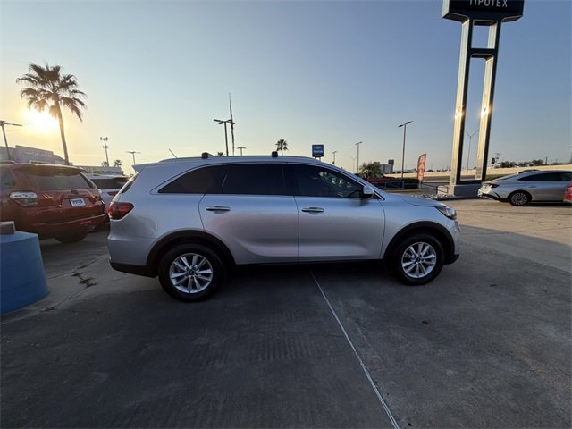 Used 2020 Kia Sorento LX with VIN 5XYPG4A36LG637371 for sale in Brownsville, TX