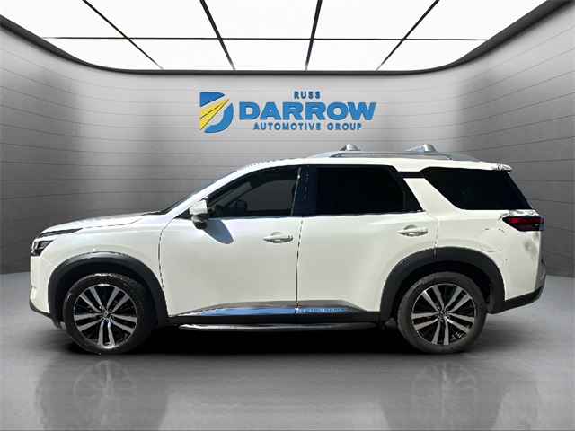 2023 Nissan Pathfinder Platinum photo 2