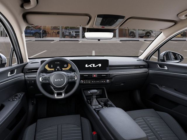 2025 Kia K5 LXS photo 13