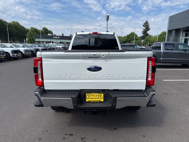 2025 Ford F-350 photo 6