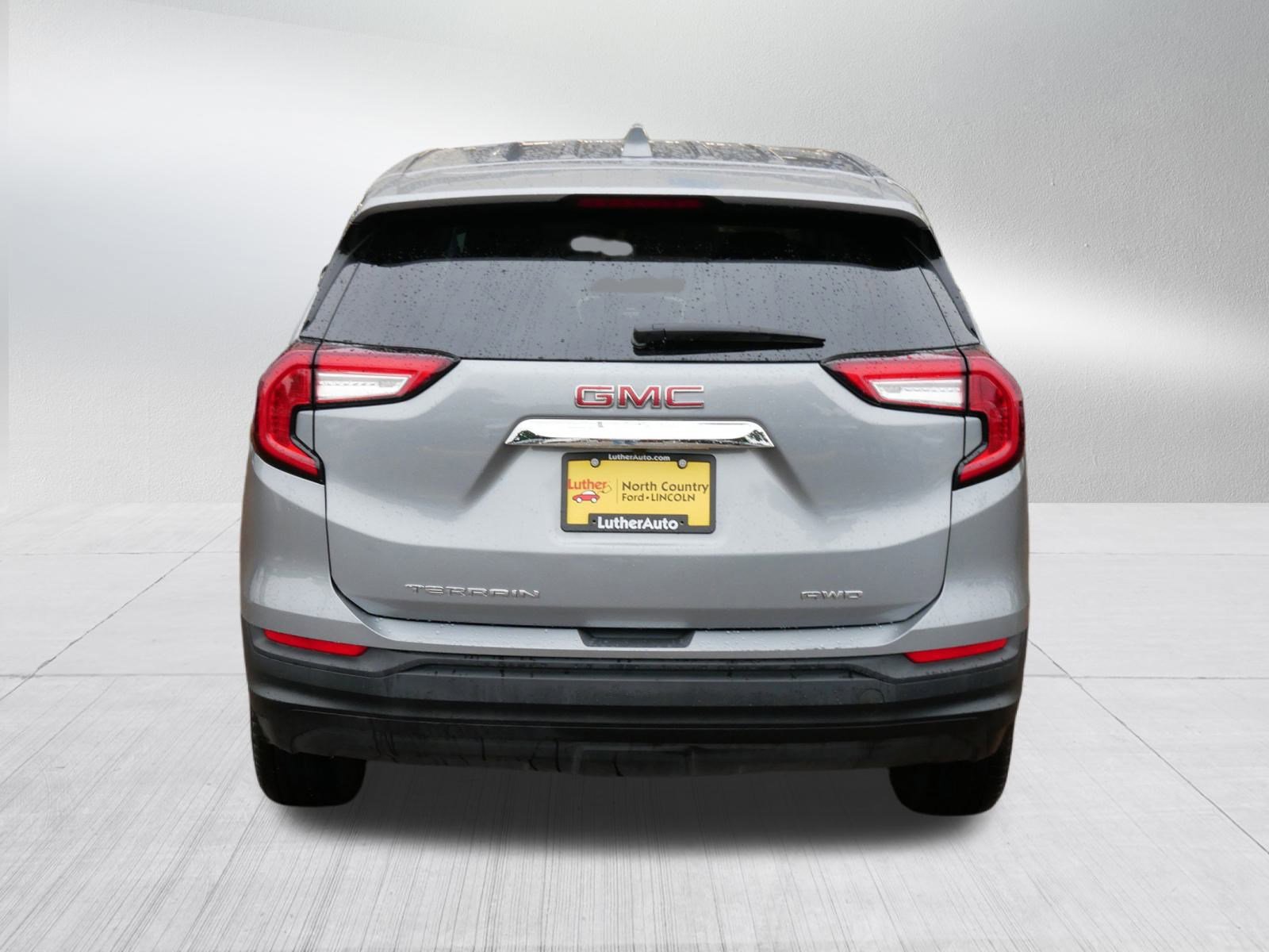 2024 Gmc Terrain SLE photo 4