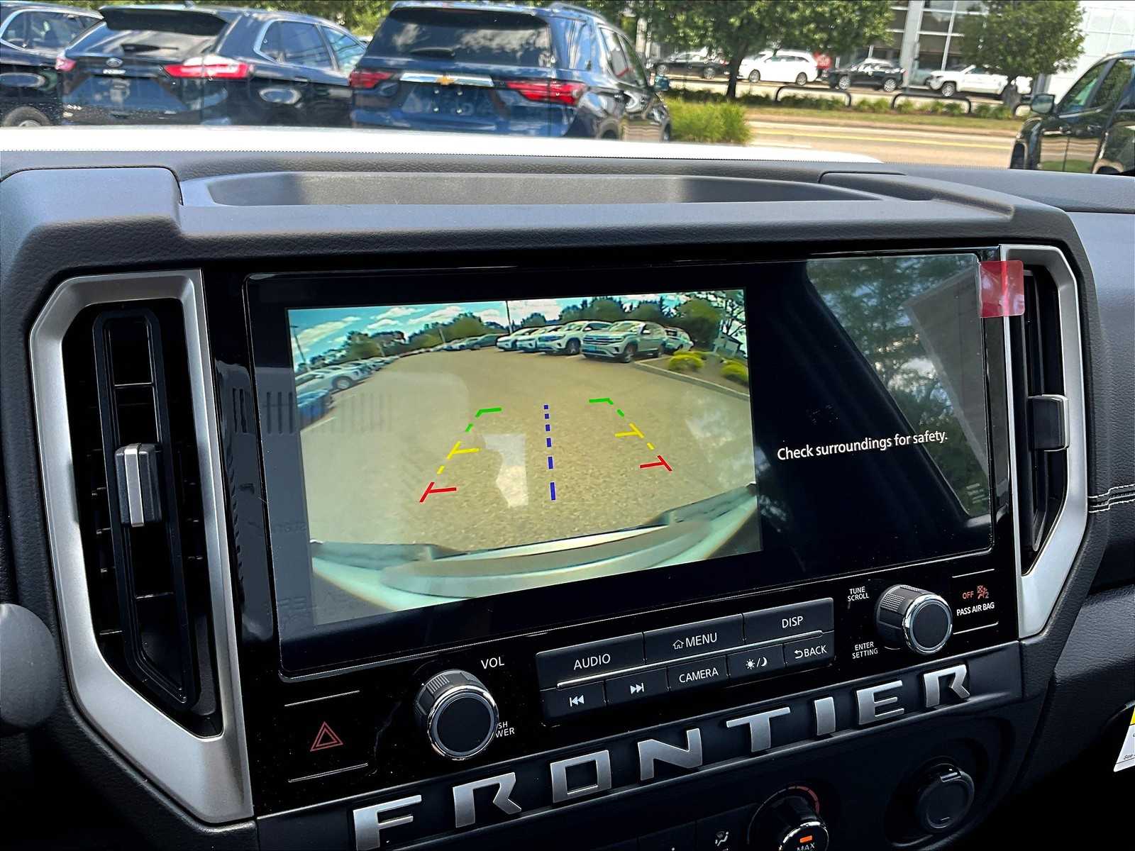2025 Nissan Frontier SV photo 19