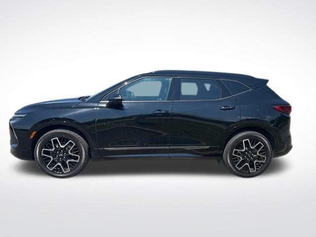 2023 Chevrolet Blazer RS photo 2