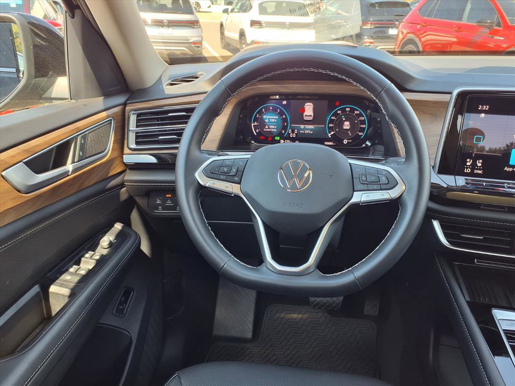 2025 Volkswagen Atlas SE Technology photo 24