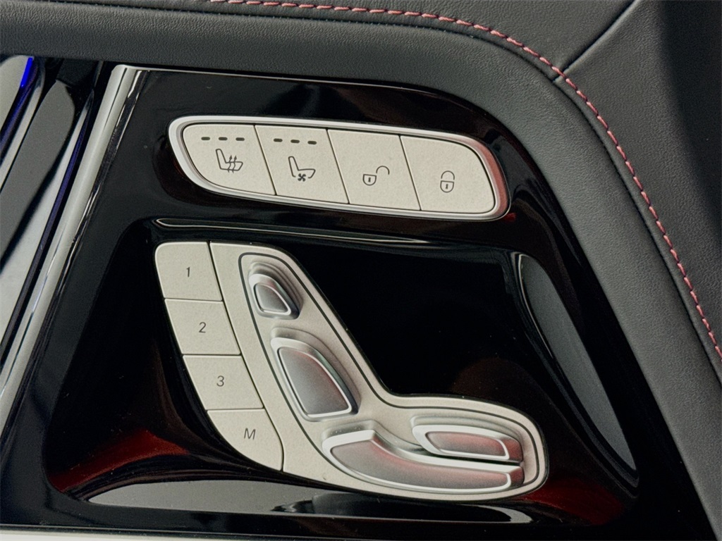 2024 Mercedes Benz G 63 AMG photo 18
