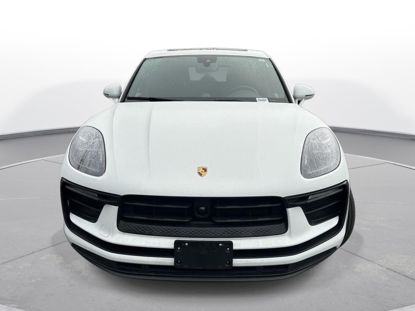 2024 Porsche Macan T photo 3
