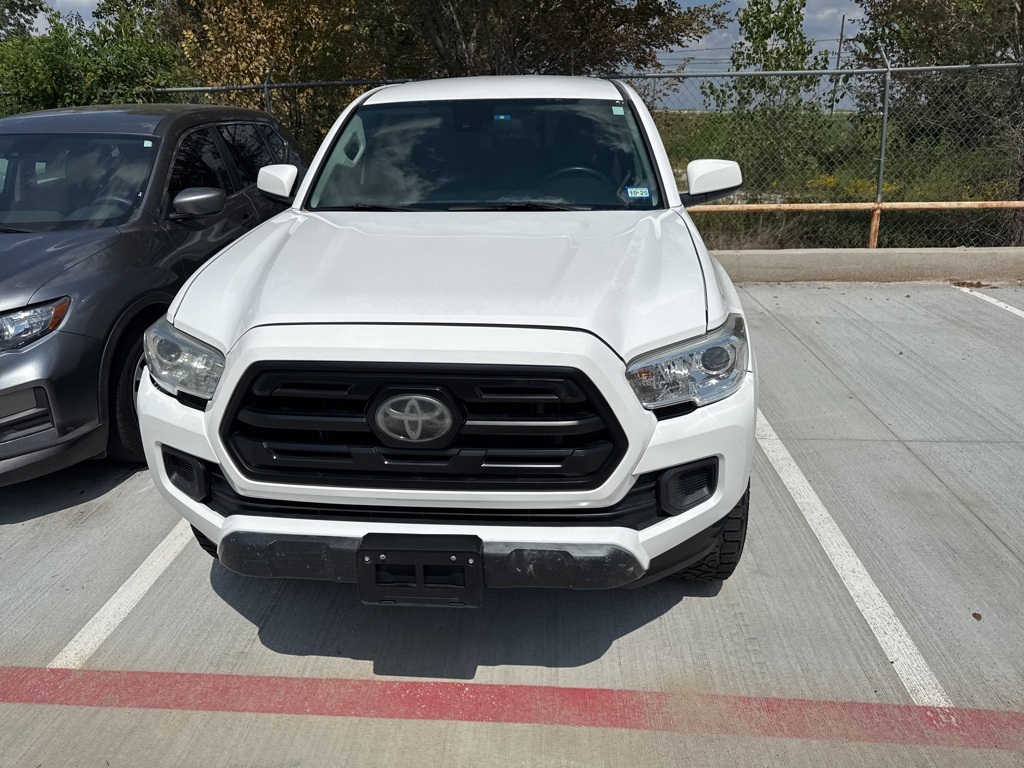 2019 Toyota Tacoma SR photo 3
