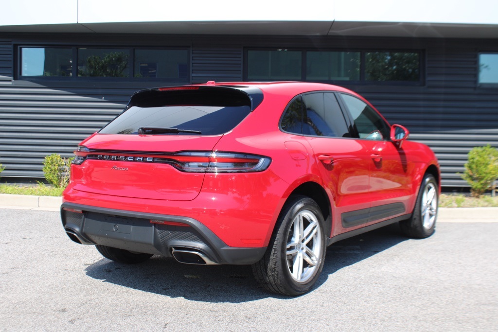 2024 Porsche Macan Base photo 7