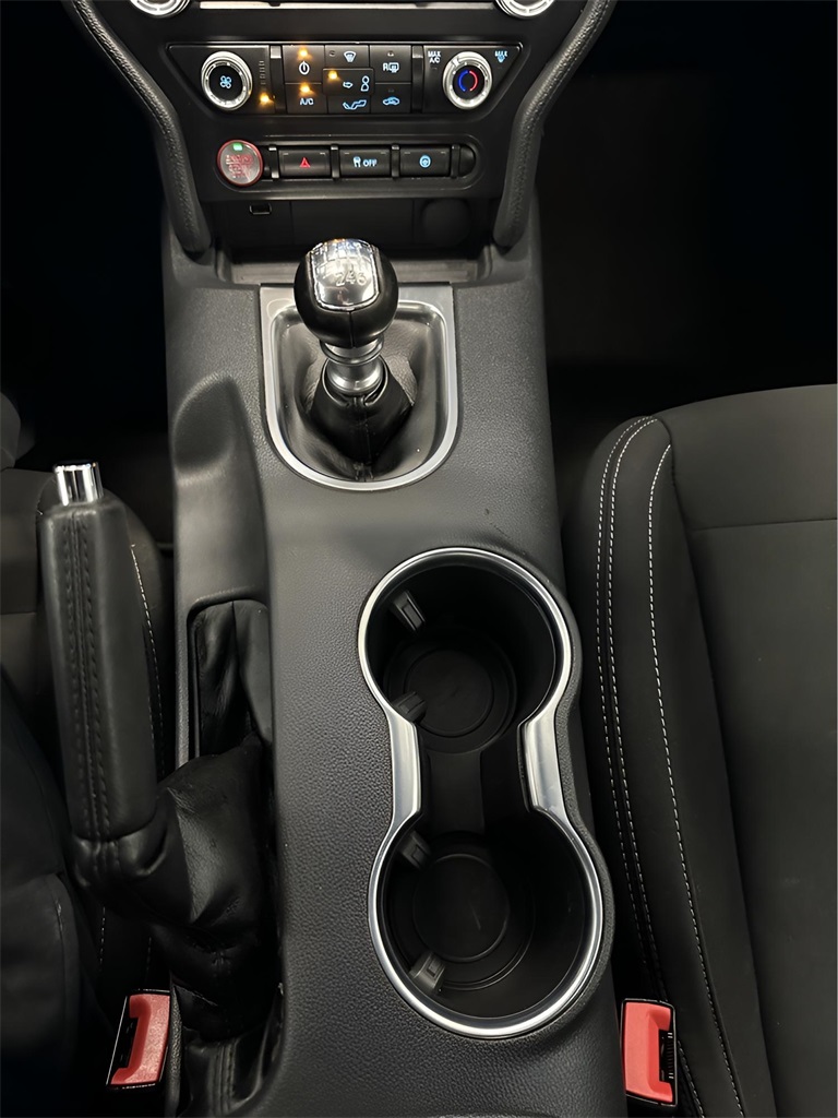 2022 Ford Mustang GT photo 16
