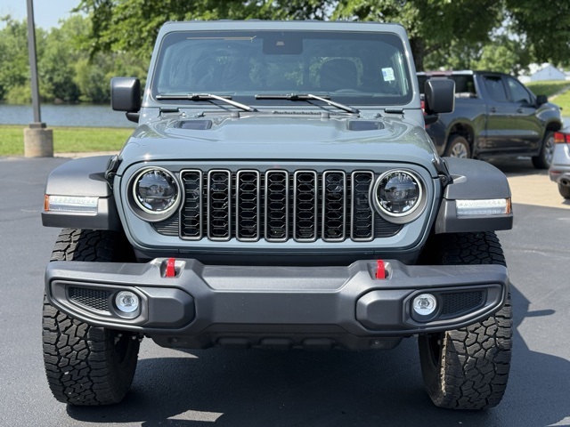 2025 Jeep Gladiator Rubicon photo 2