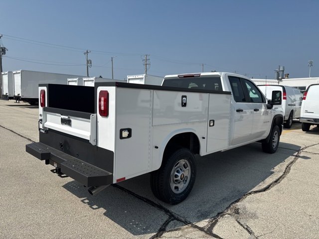2025 Chevrolet Silverado 2500HD photo 4