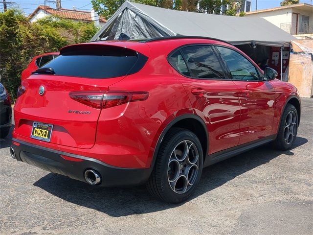 2021 Alfa Romeo Stelvio Sport Base photo 7