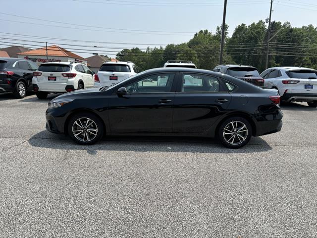 Used 2022 Kia FORTE LXS with VIN 3KPF24AD4NE496058 for sale in Madison, OH