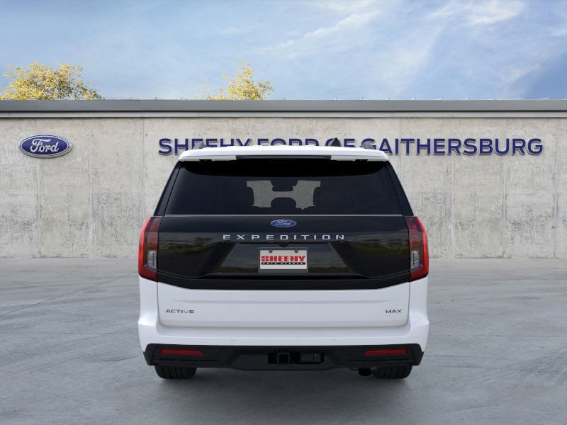 2025 Ford Expedition MAX photo 3
