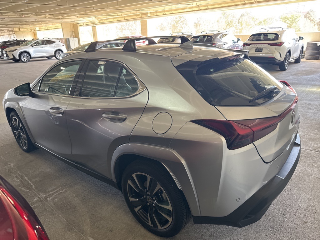 2025 Lexus UX Premium photo 4