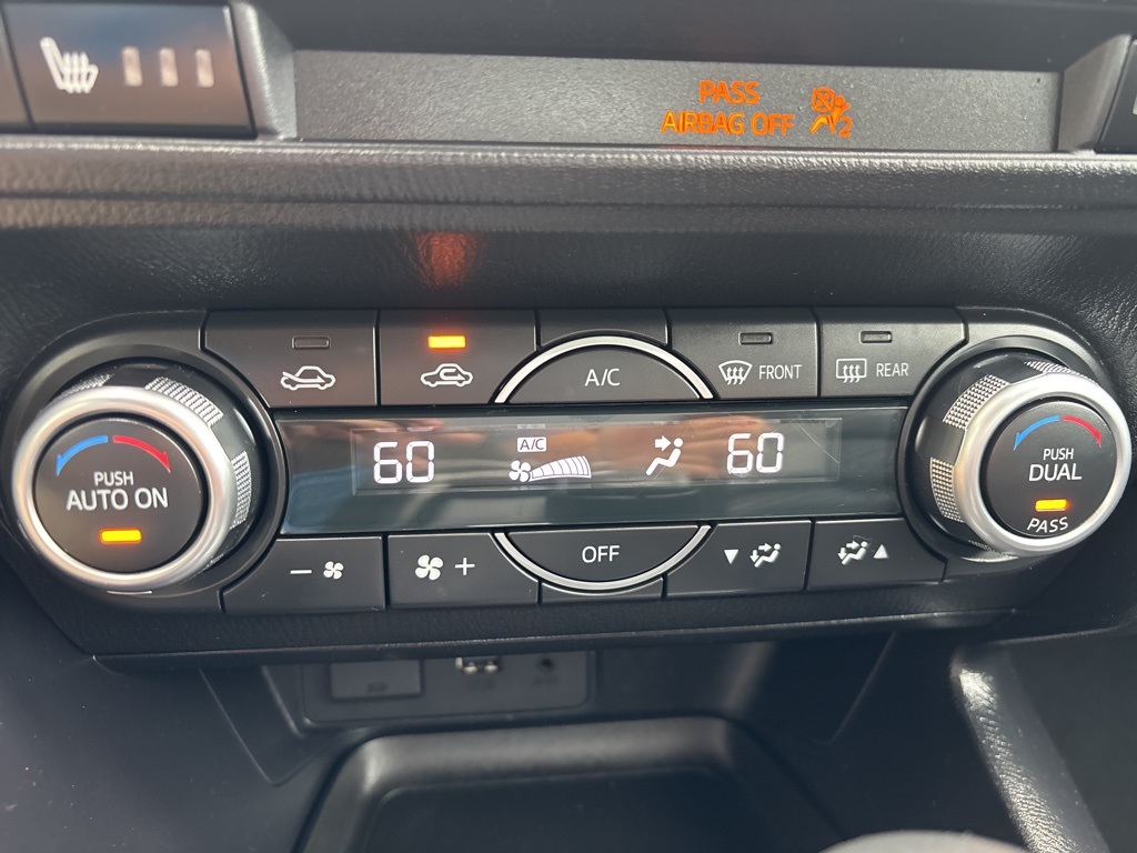 2018 Mazda Mazda3 Touring photo 12