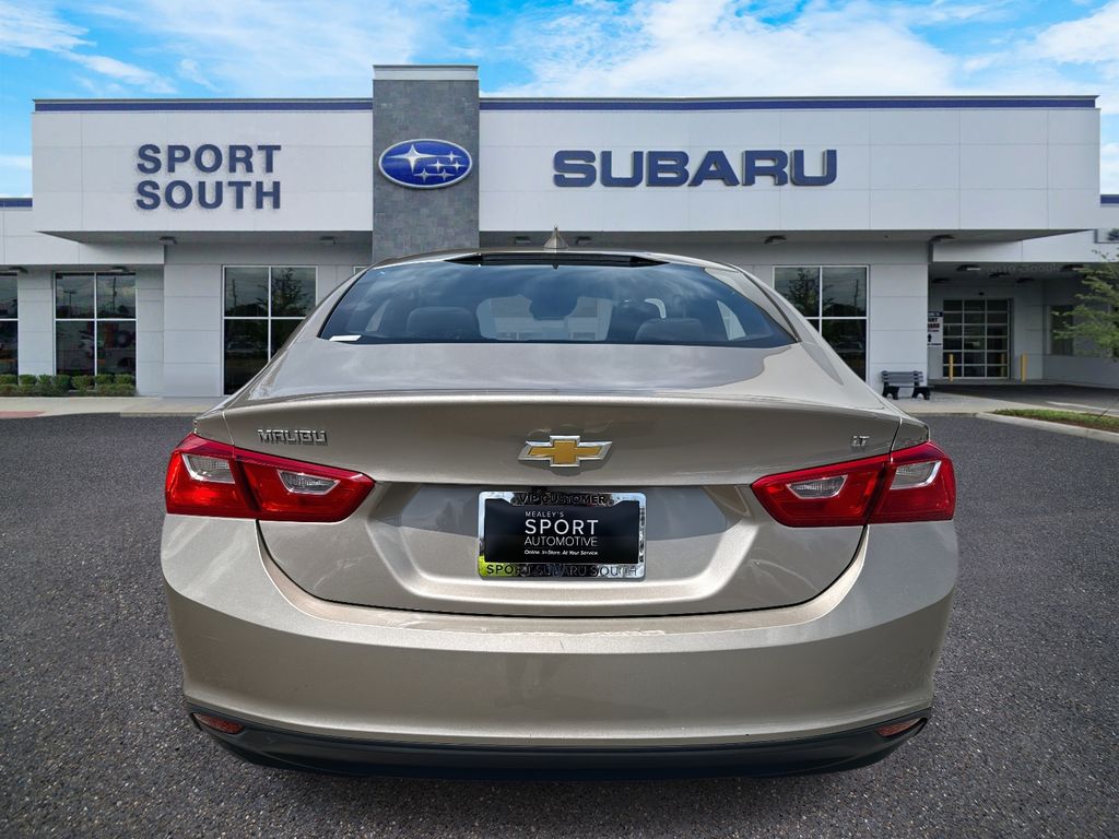 2023 Chevrolet Malibu 1LT photo 3