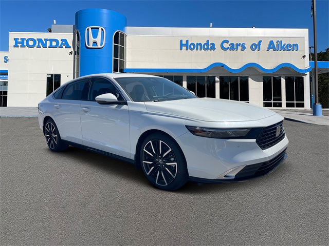 2025 Honda Accord Hybrid Touring's photo