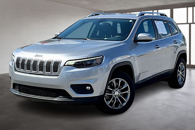 2020 Jeep Cherokee Latitude photo 2