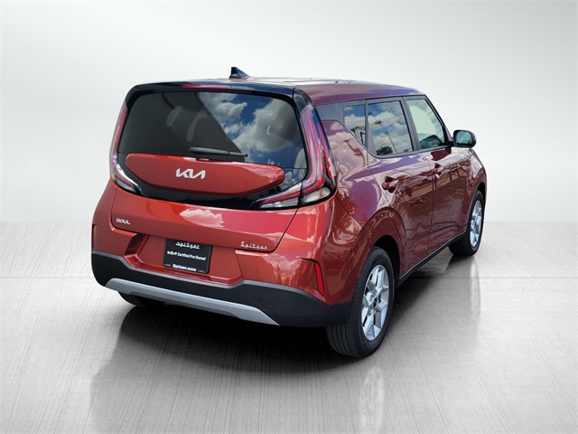 2023 Kia Soul LX photo 3