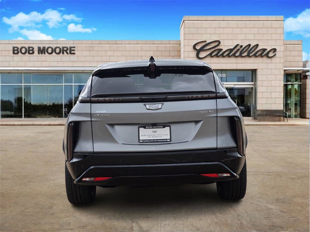 2025 Cadillac Lyriq Sport photo 4