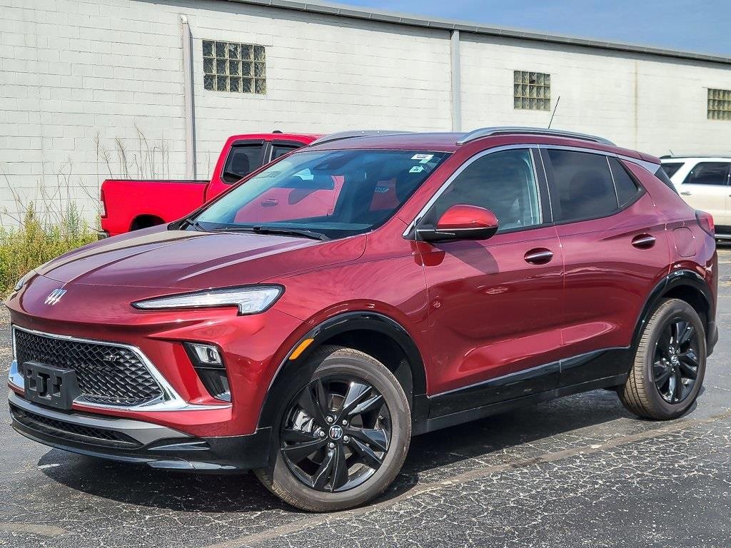 2024 Buick Encore GX Sport Touring photo 2