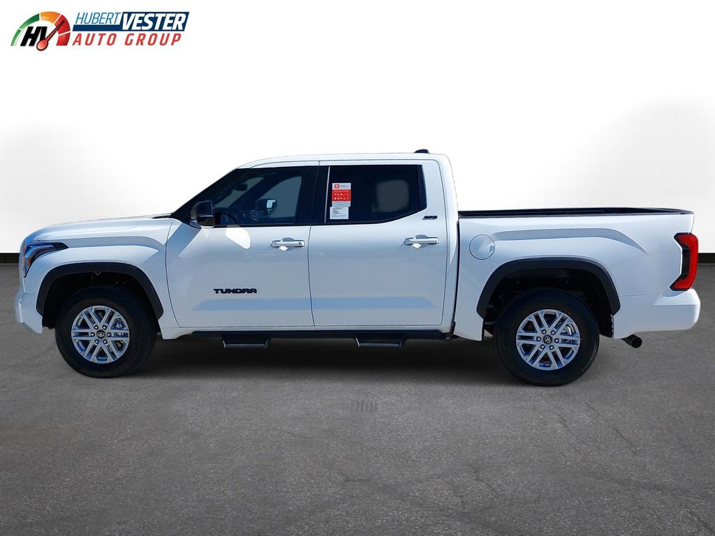 2025 Toyota Tundra SR5's photo