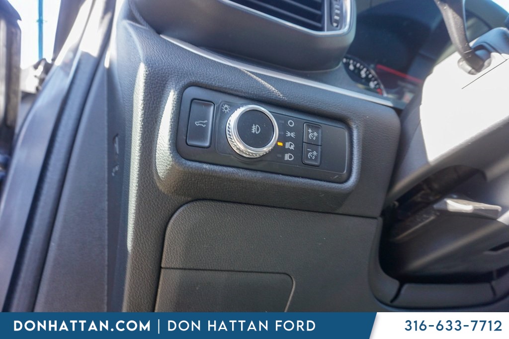 2022 Ford Explorer XLT photo 18