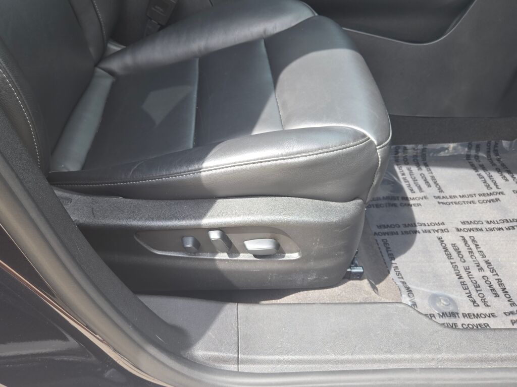 2023 Cadillac XT4 Premium Luxury photo 4