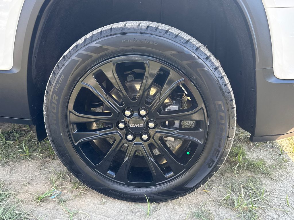 2022 Gmc Acadia SLE photo 17