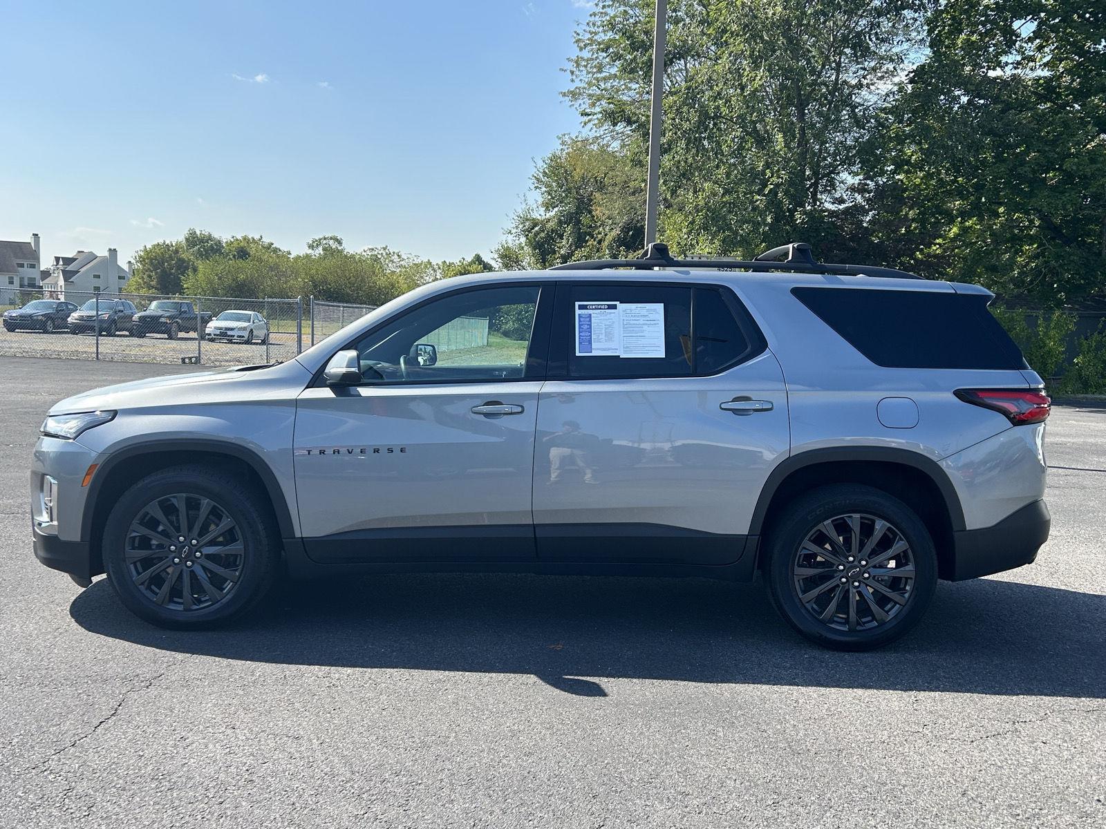 2023 Chevrolet Traverse RS photo 3