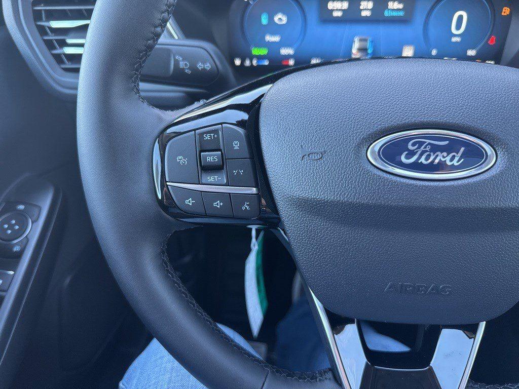 2025 Ford Escape Plug-In Hybrid photo 28
