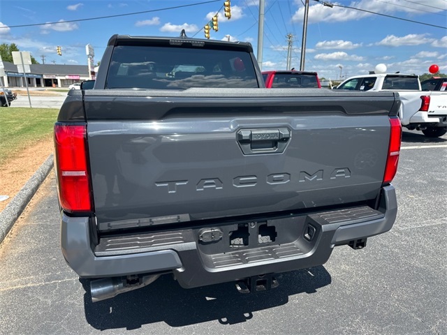 2025 Toyota Tacoma SR5 photo 4