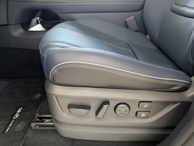 2026 Infiniti QX80 Sensory photo 24