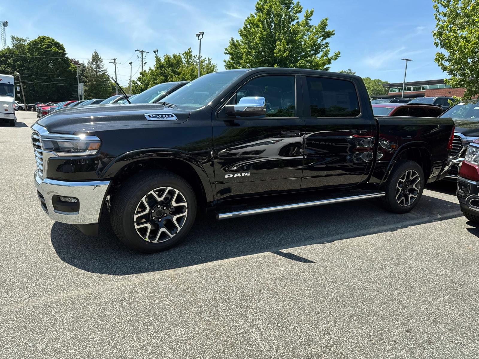 2025 Ram 1500 Laramie photo 2