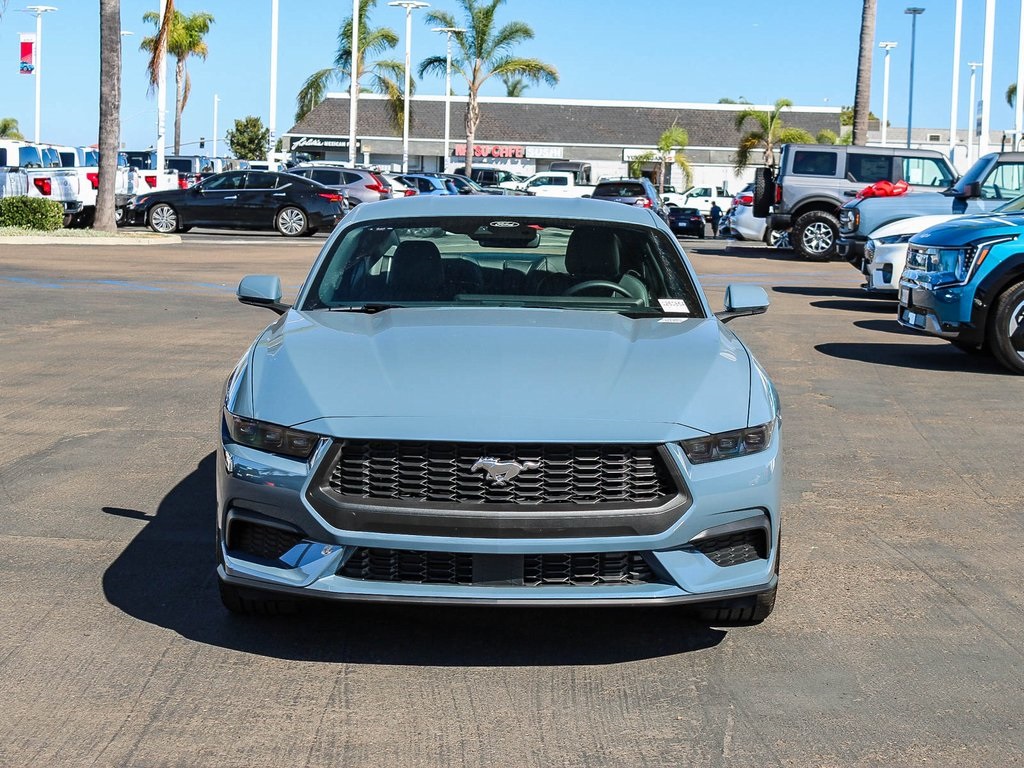 2025 Ford Mustang EcoBoost Premium photo 2
