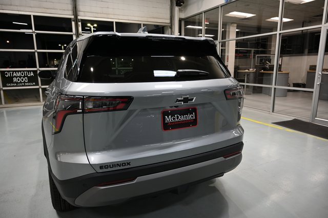 2026 Chevrolet Equinox LT photo 3