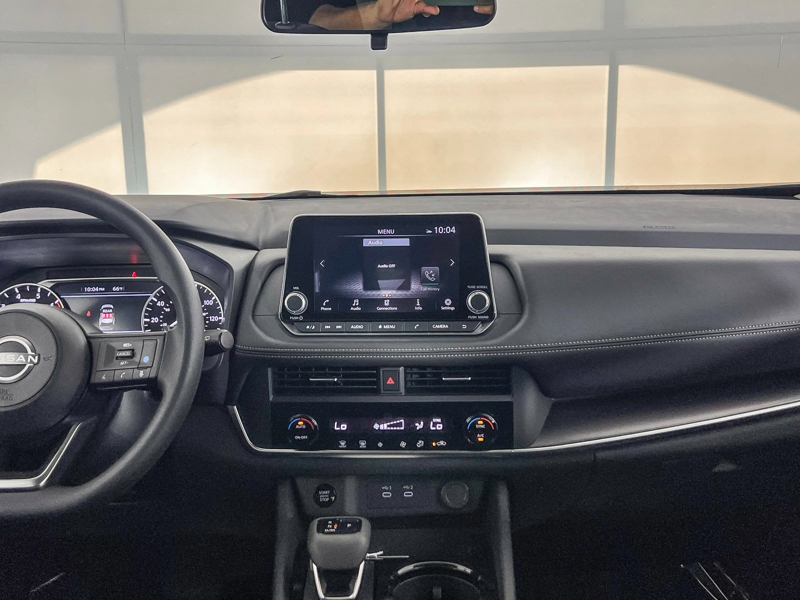 2025 Nissan Rogue SV photo 9