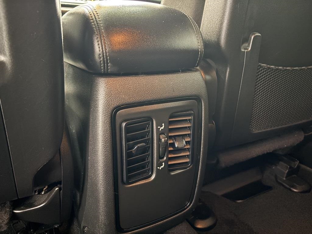 2022 Dodge Durango SXT photo 17