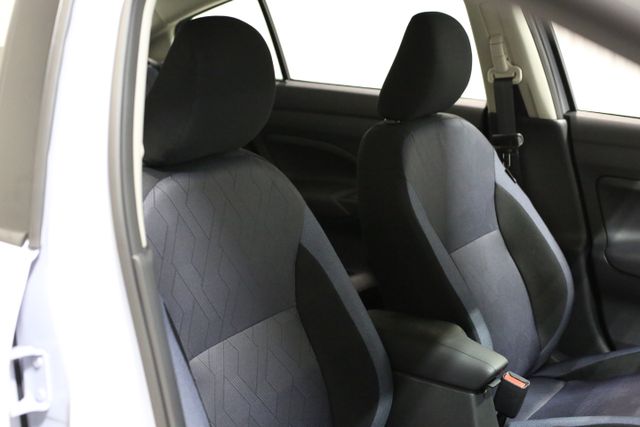 2025 Nissan Versa SV photo 22