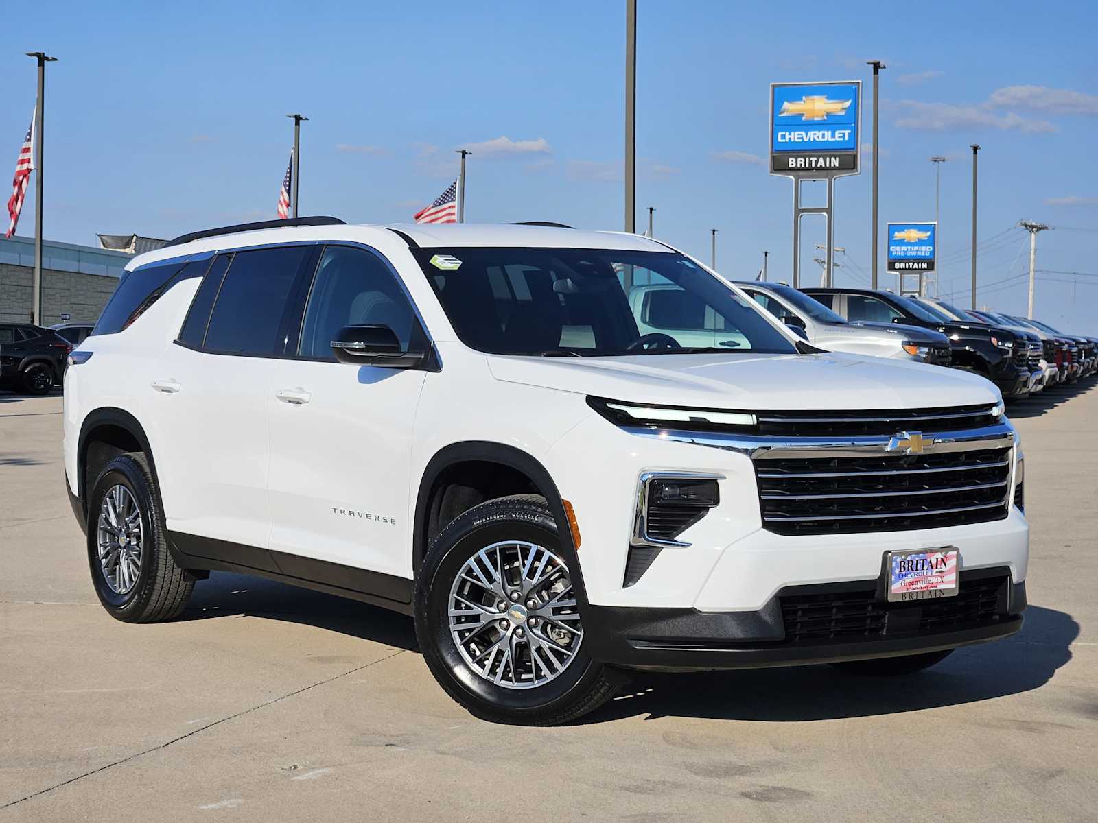 2025 Chevrolet Traverse LT's photo