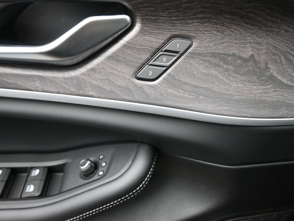 2025 Jeep Grand Cherokee Limited photo 13