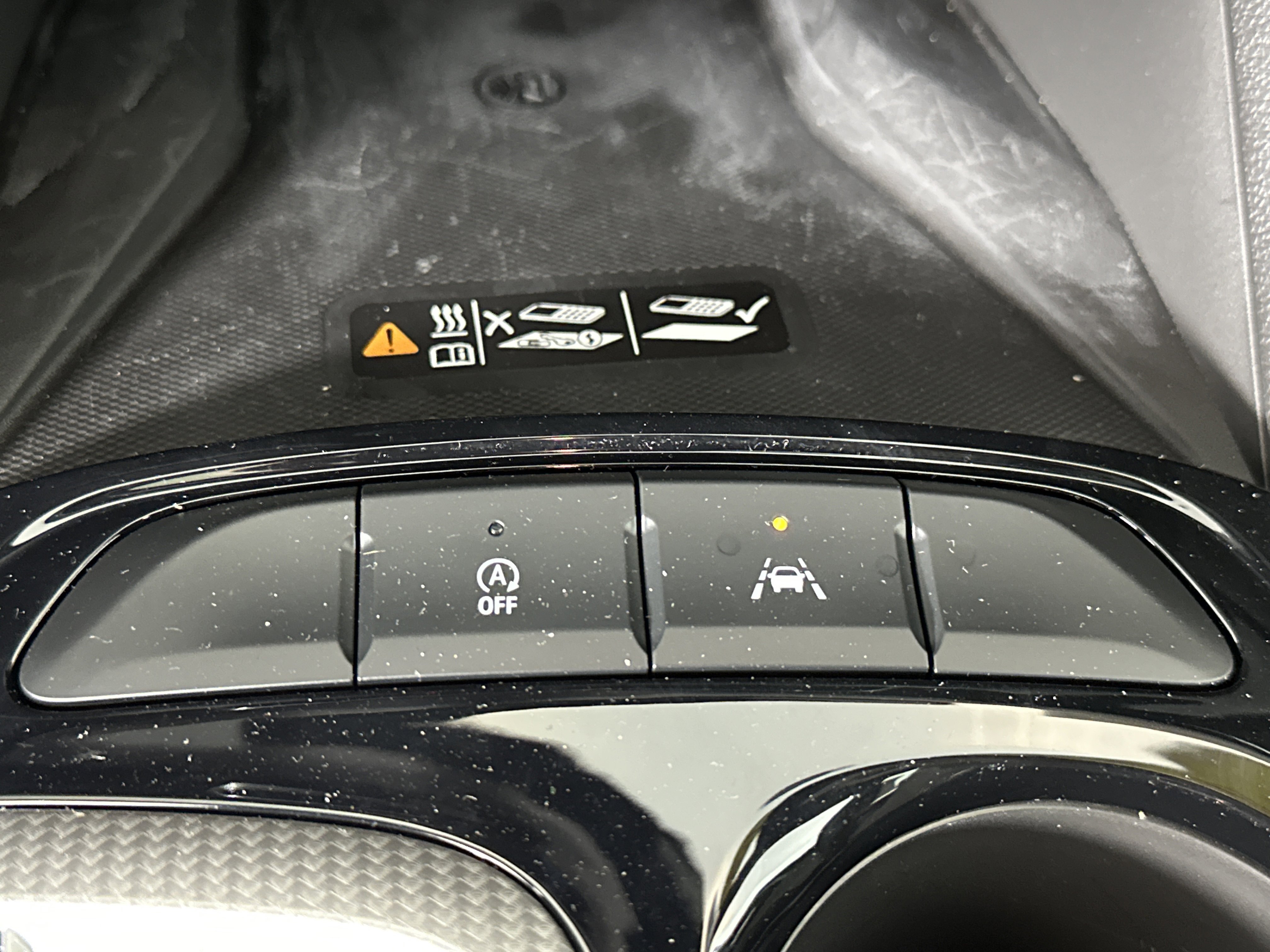 2024 Buick Envista Avenir photo 2