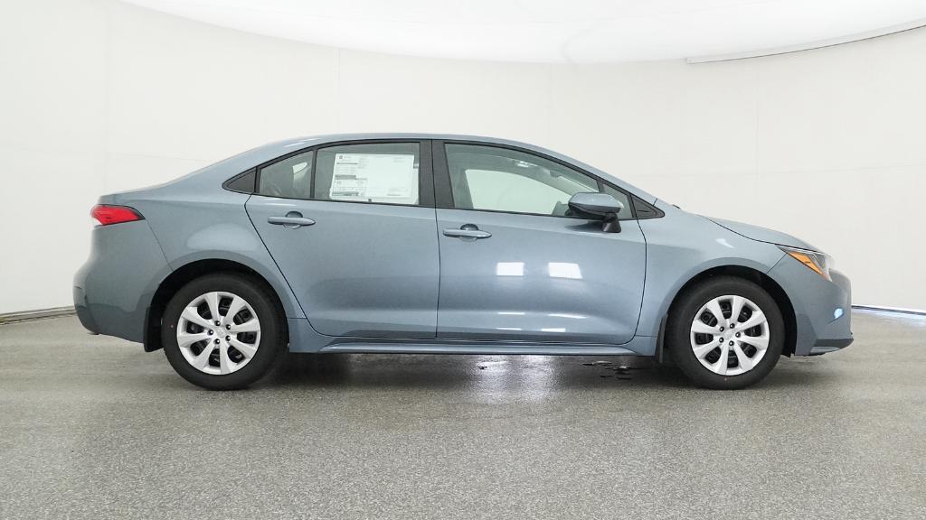 2025 Toyota Corolla LE photo 26