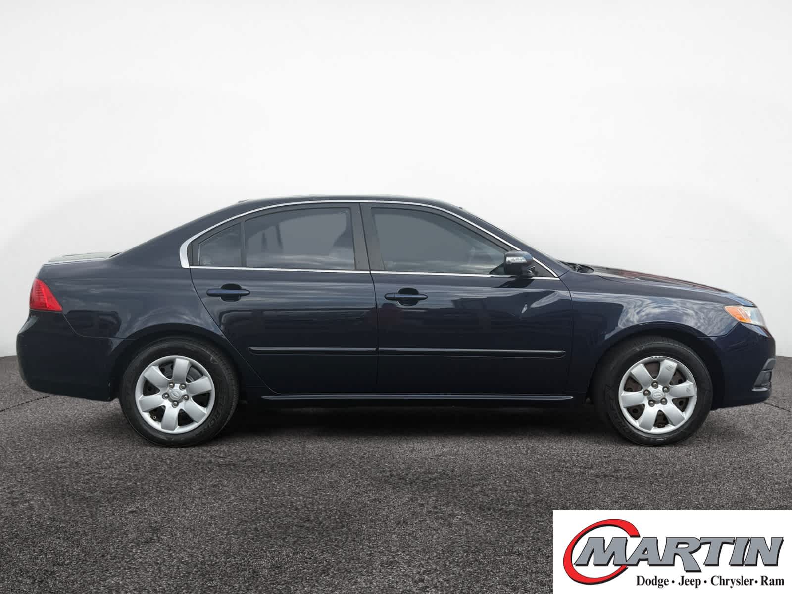 2010 Kia Optima LX photo 6